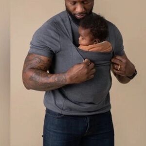 Lalabu- XL, dark gray baby wearing shirt, excellent condition